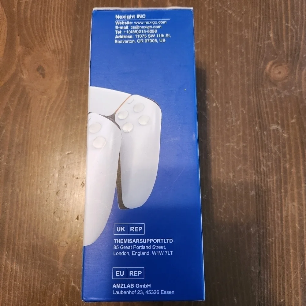 NIB Nexigo P-5 Charging Dock for PS-5 Game Controllers with 2 Slots Qty